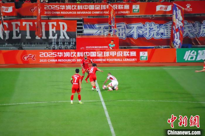 2025华润饮料中国足球甲级联赛揭幕战重庆铜梁龙