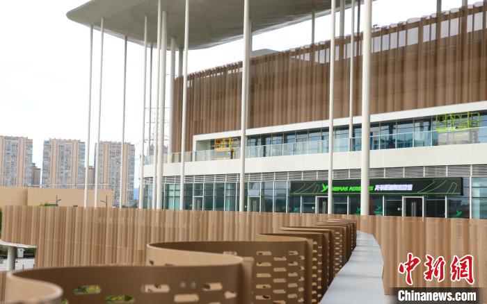 杭州亚运会绍兴棒垒球场馆融合水乡韵味与未来