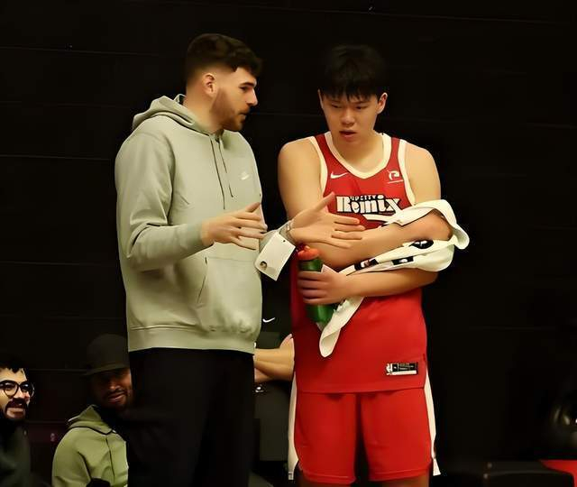 杨瀚森助力混音队队史首进发展联盟季后赛