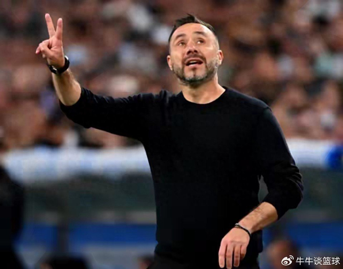 足坛主帅年薪榜揭晓：2500万天价引热议